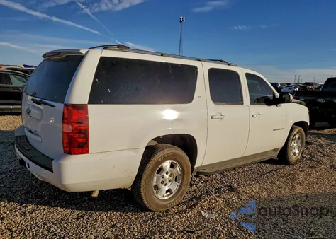 2014 Chevrolet Suburban C1500 Lt z USA, uszkodzony, nr VIN 1GNSCJE01ER103470